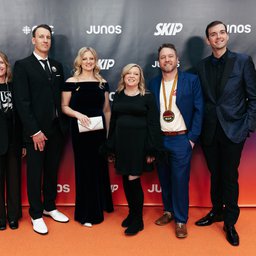 Nominations for the 2026 MusiCounts Teacher of the Year Award are Open Now!