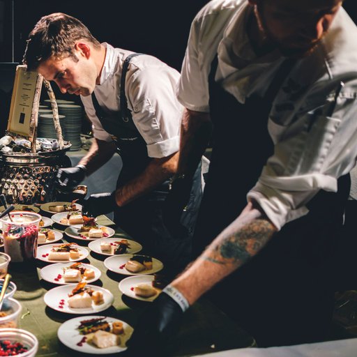 canadas-great-kitchen-party-vancouver-inside-2.jpeg